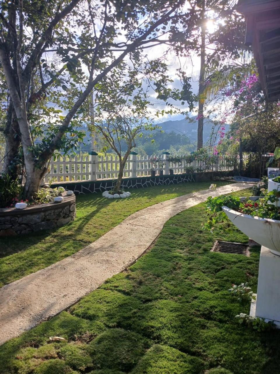 Nine Arch Gap Hotel Ела Екстериор снимка